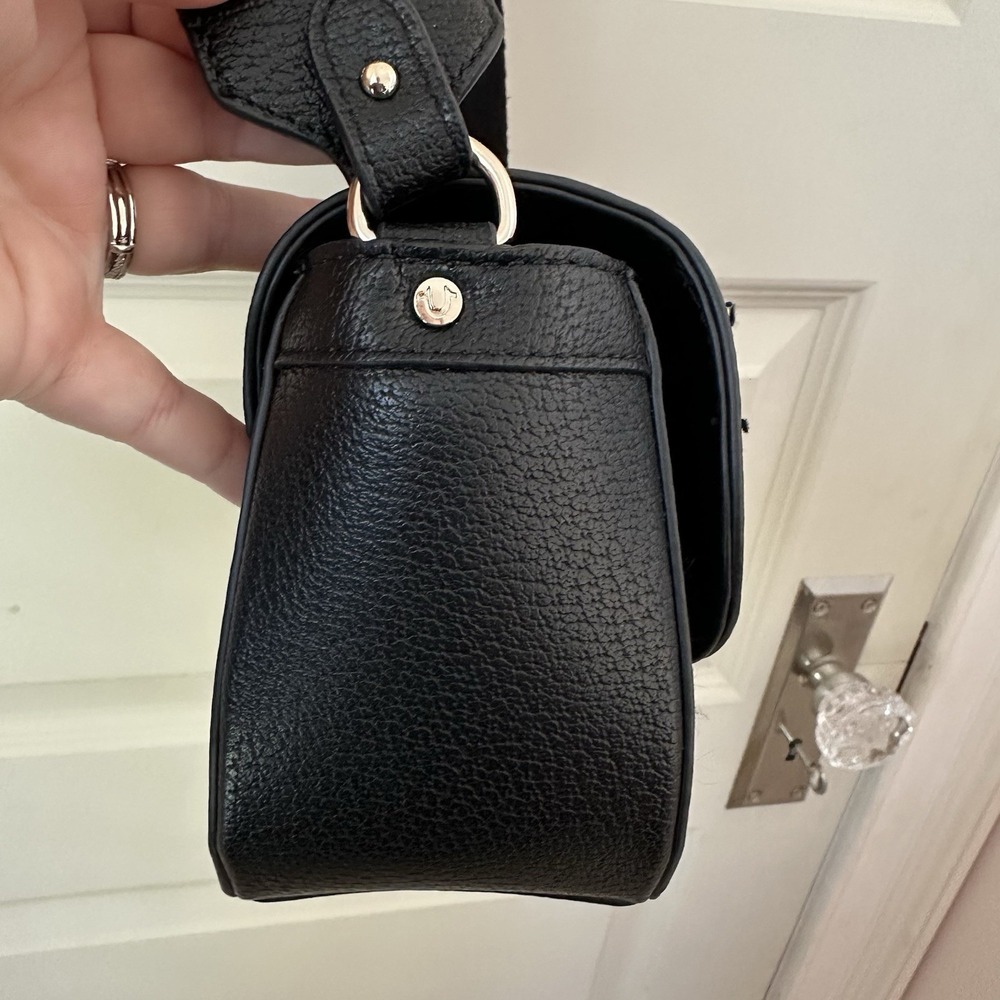 TRUE RELIGION Mini Flap Logo Crossbody Bag Black Gold Horseshoe Adjustable Strap - Picture 5 of 16